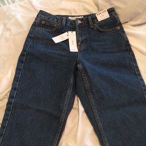 Jeans for junior or skinny women capry